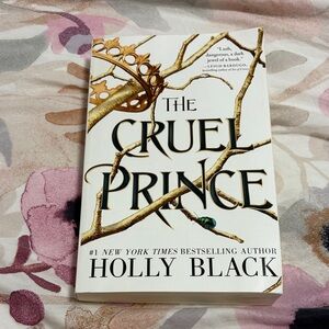 The Cruel Prince by Holly Black - White & Gold Hardcover/ Paperback